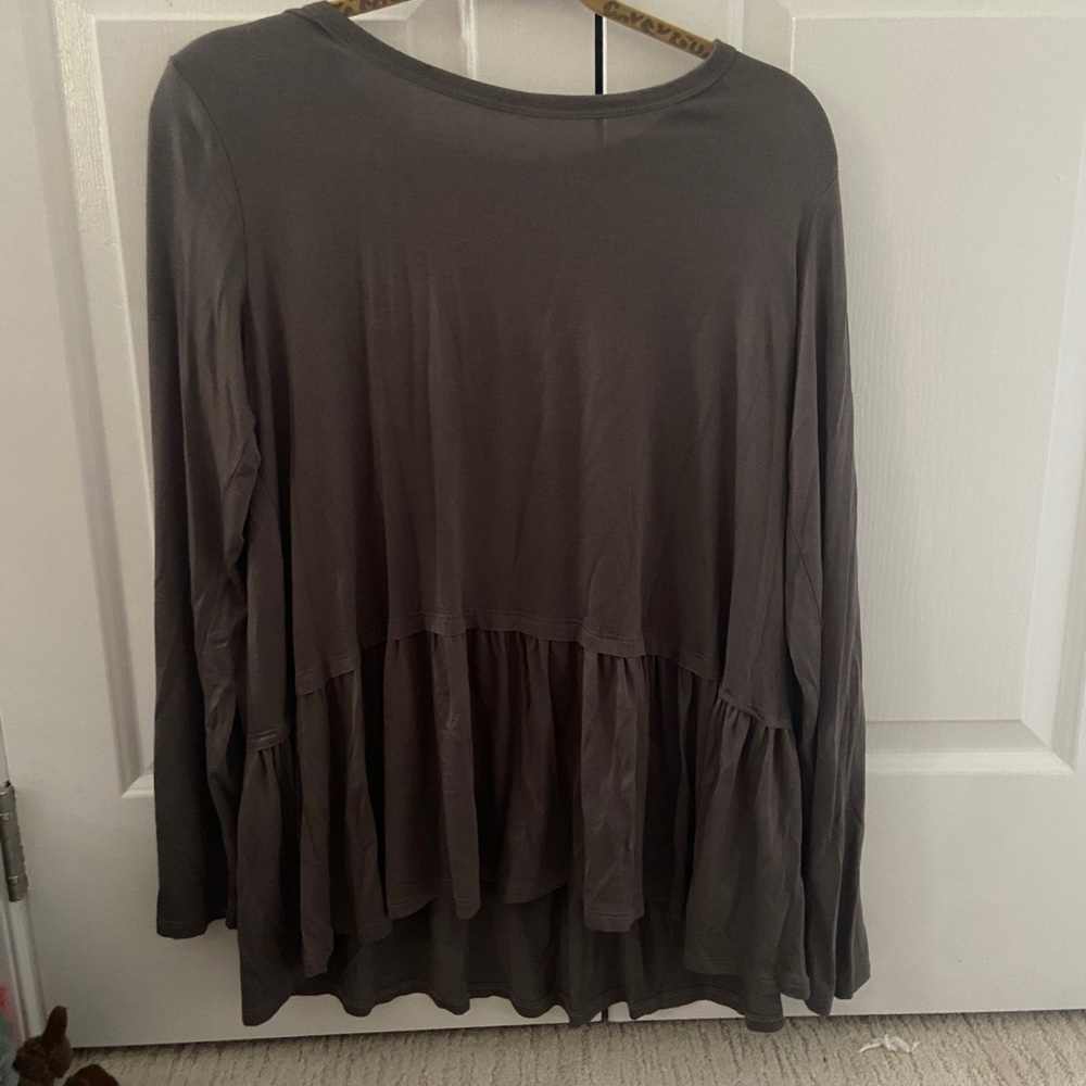 Grey long sleeve